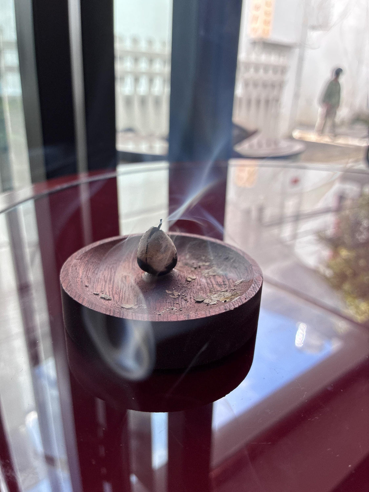 Soft Ember Agarwood Incense Cones  Natural Oud, Handmade Ceramic Holder (9 Cones)